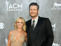 Blake Shelton clears the air on divorce rumors