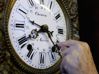 Daylight saving time: A brief video history