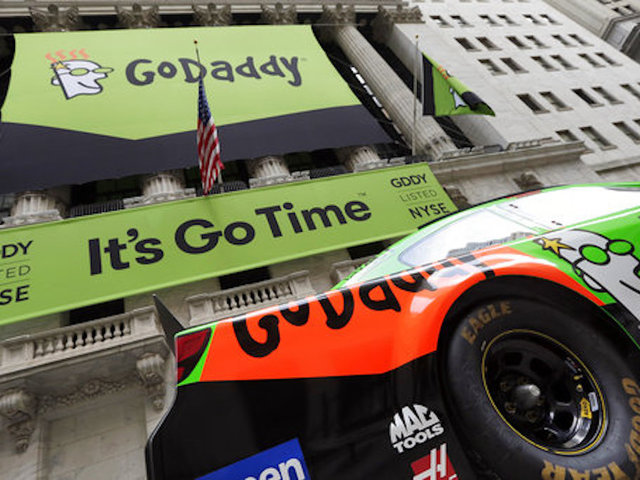 GoDaddy bans white supremacist site after offensive Virginia rally post